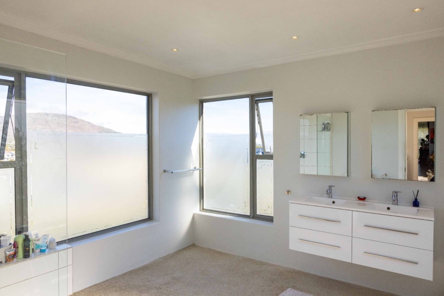 4 Bedroom Property for Sale in Chapman
